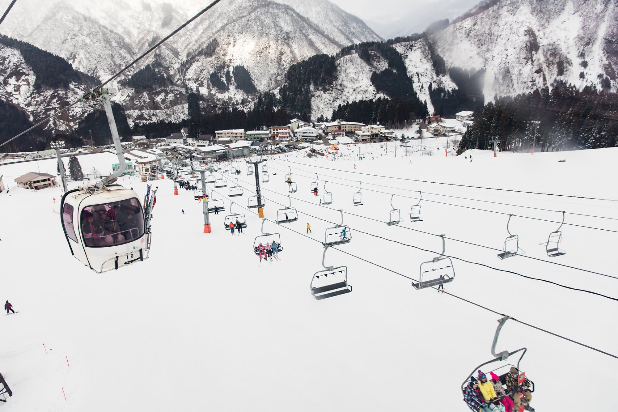 ⛷️ 하쿠산 이치리노 온천 스키장 이미지 6